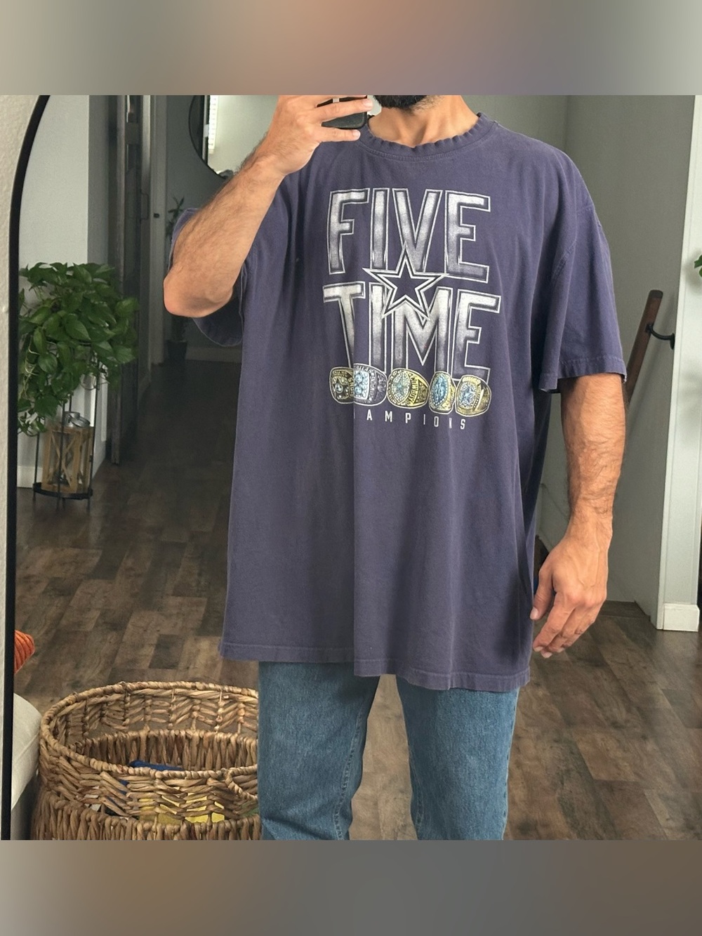 Dallas Cowboys T-Shirt Men’s Five Time Super Bowl Champions Rings NFL Faded Logo
